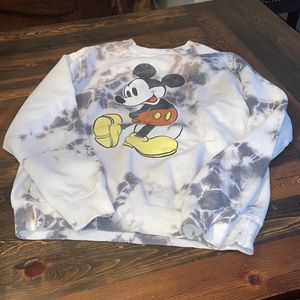 Disney Mickey Sweatshirt Sz Medium